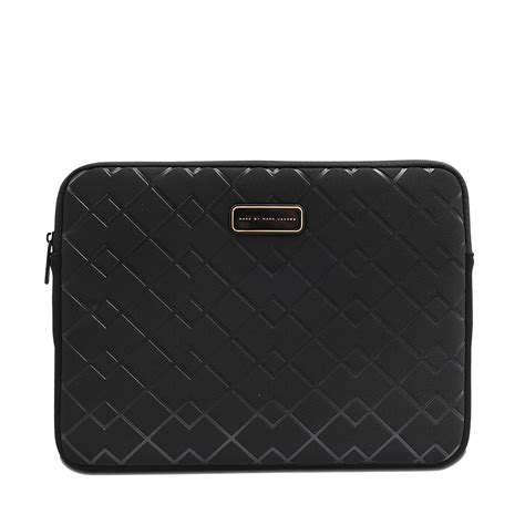 marc jacobs laptop case.